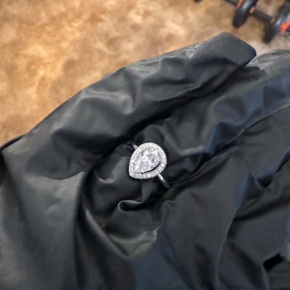 SOLD!! BRAND NEW Size 6 925 sterling silver Moissanite diamond ring. GRA RATED - Picture 9 of 11